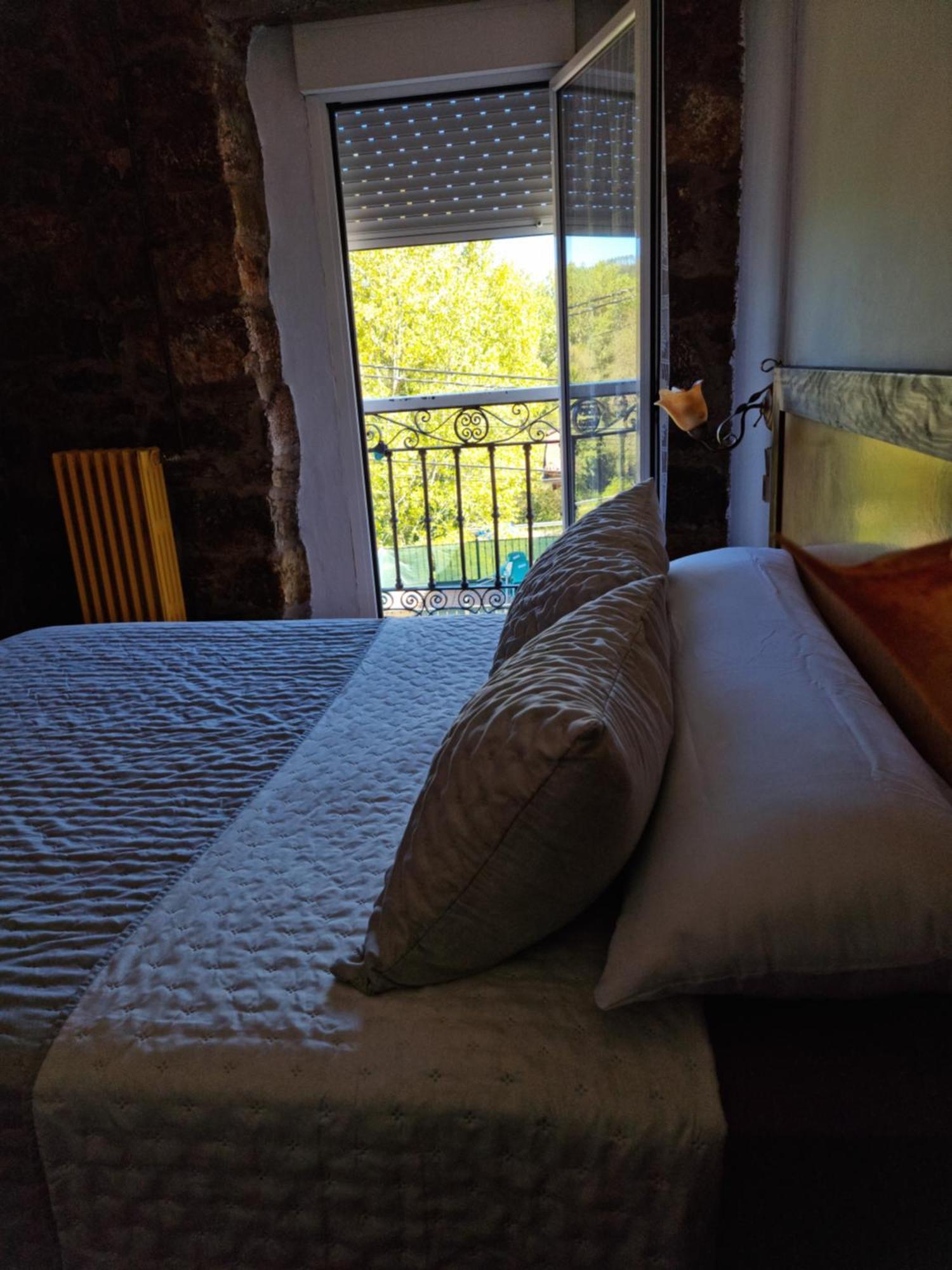 Apartamentos Rurales Corias Bilik gambar